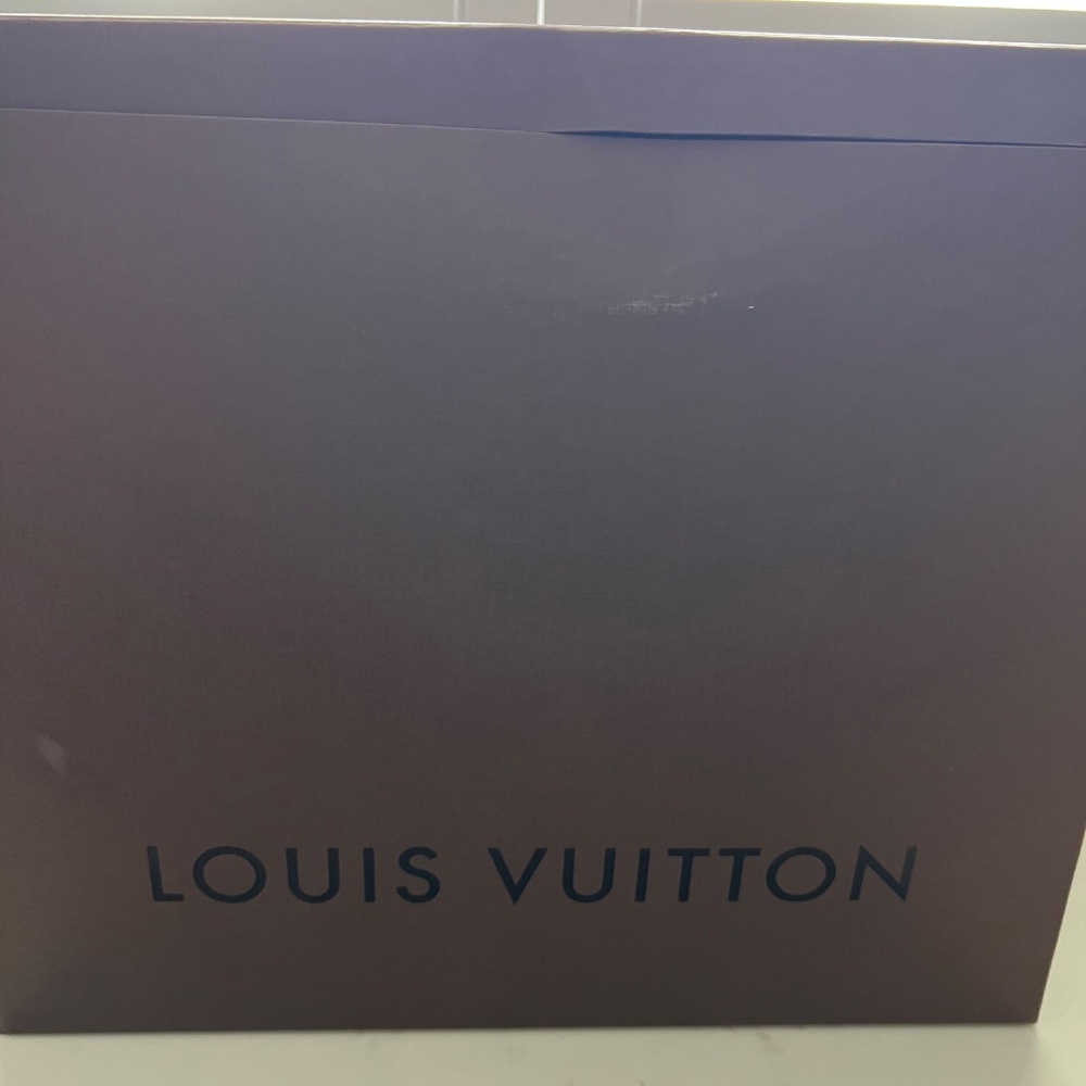Louis Vuitton blanc ivory Large Mahina - Picture 9 of 10